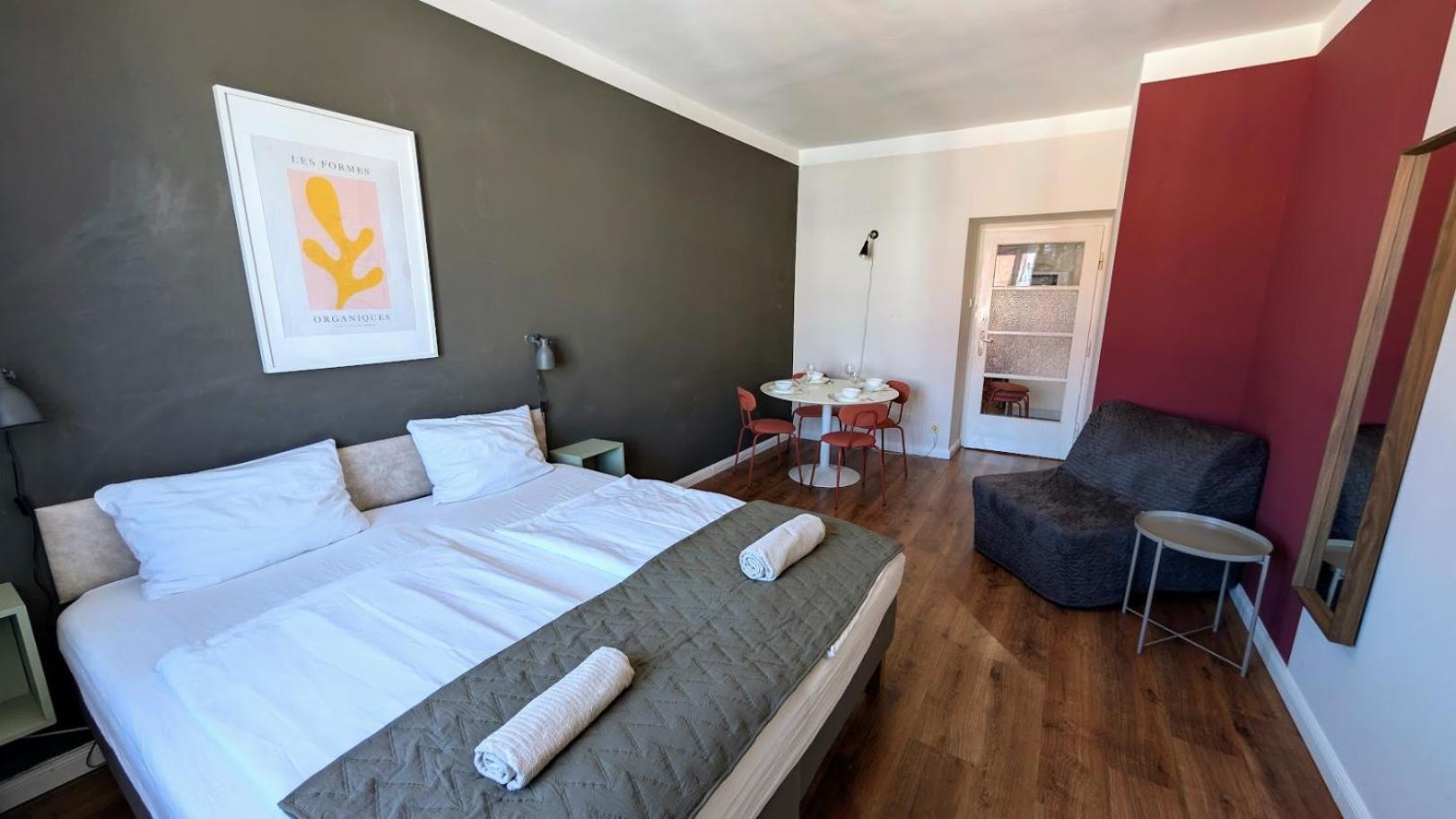 Flat In Zizkov -502- Lägenhet Prag Exteriör bild